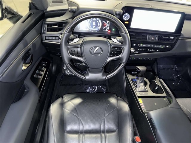 Used 2025 Lexus ES 350 Luxury w/ Technology Package image 4