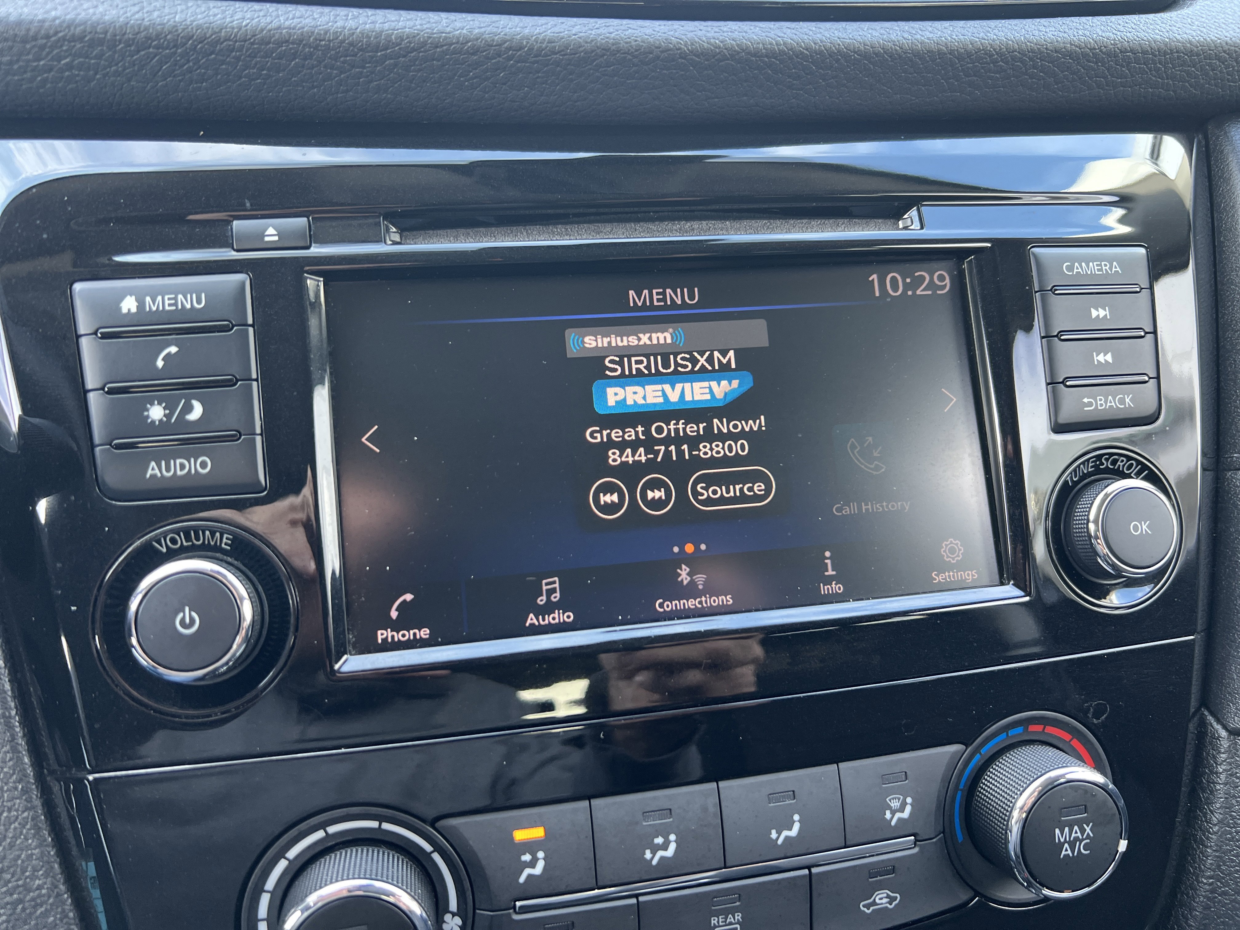 Used 2019 Nissan Rogue S w/ Special Edition Package image 17