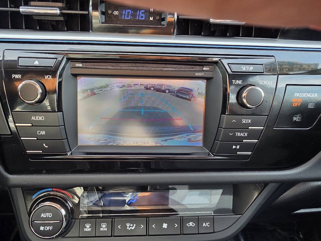 Used 2016 Toyota Corolla S FWD image 19