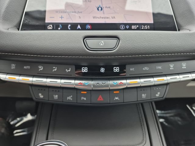 Used 2023 Cadillac XT4 Premium Luxury w/ Technology Package AWD/4WD image 22