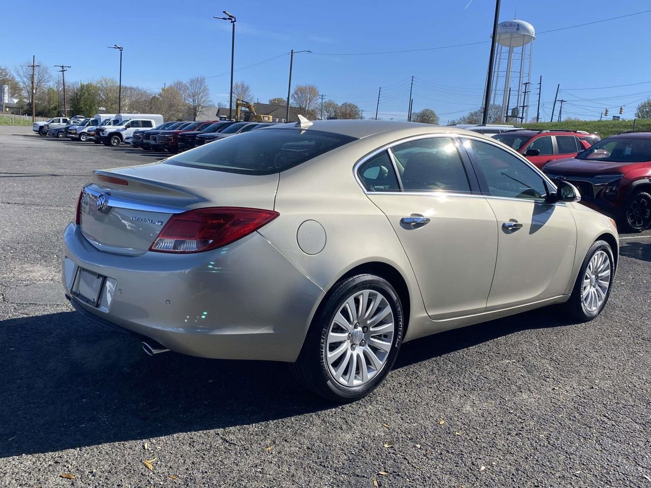 Used 2013 Buick Regal Premium FWD image 6