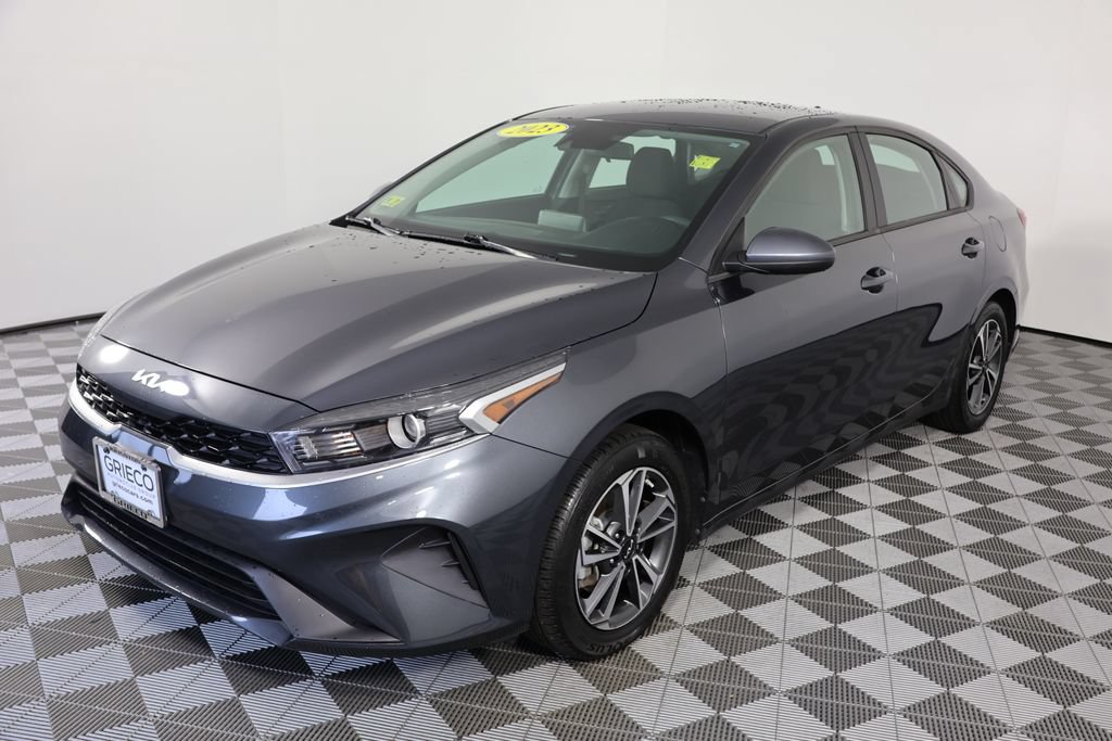 Used 2023 Kia Forte LXS FWD image 4