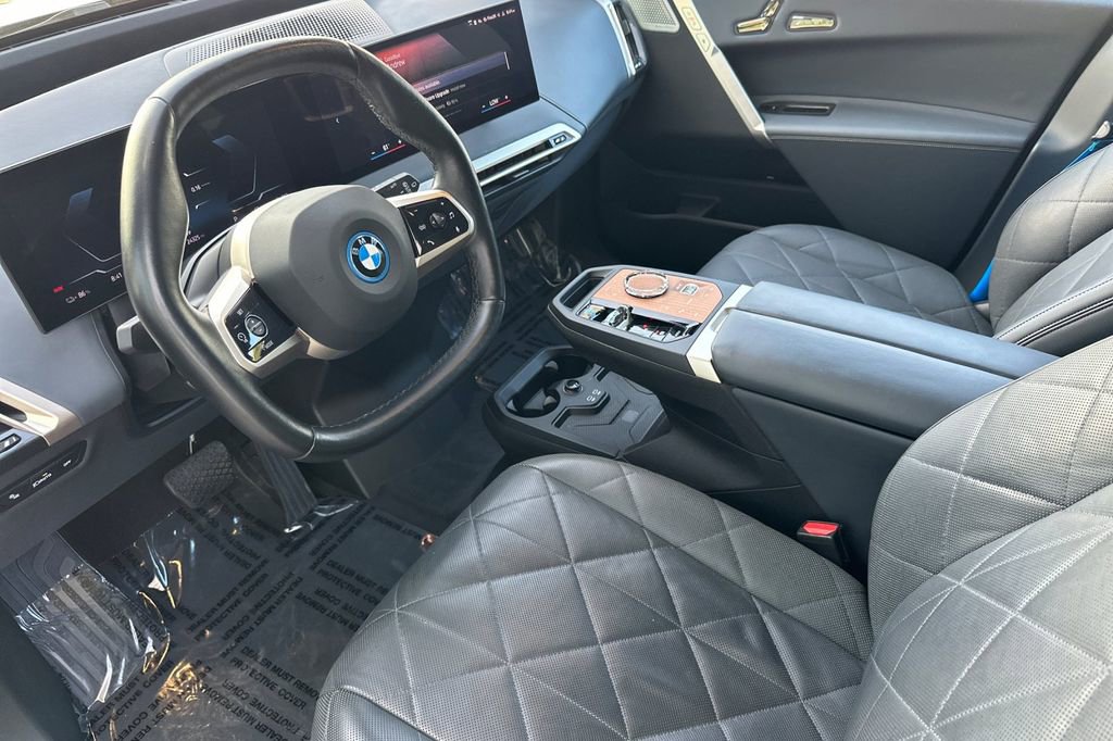 Used 2023 BMW iX M60 image 9