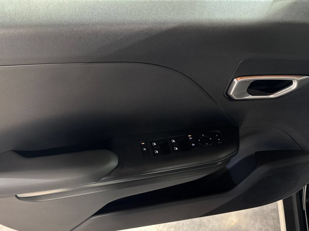 Certified 2026 Kia K4 FWD image 24