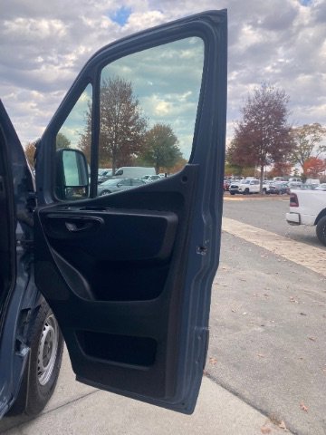 Used 2019 Mercedes-Benz Sprinter 170 image 21