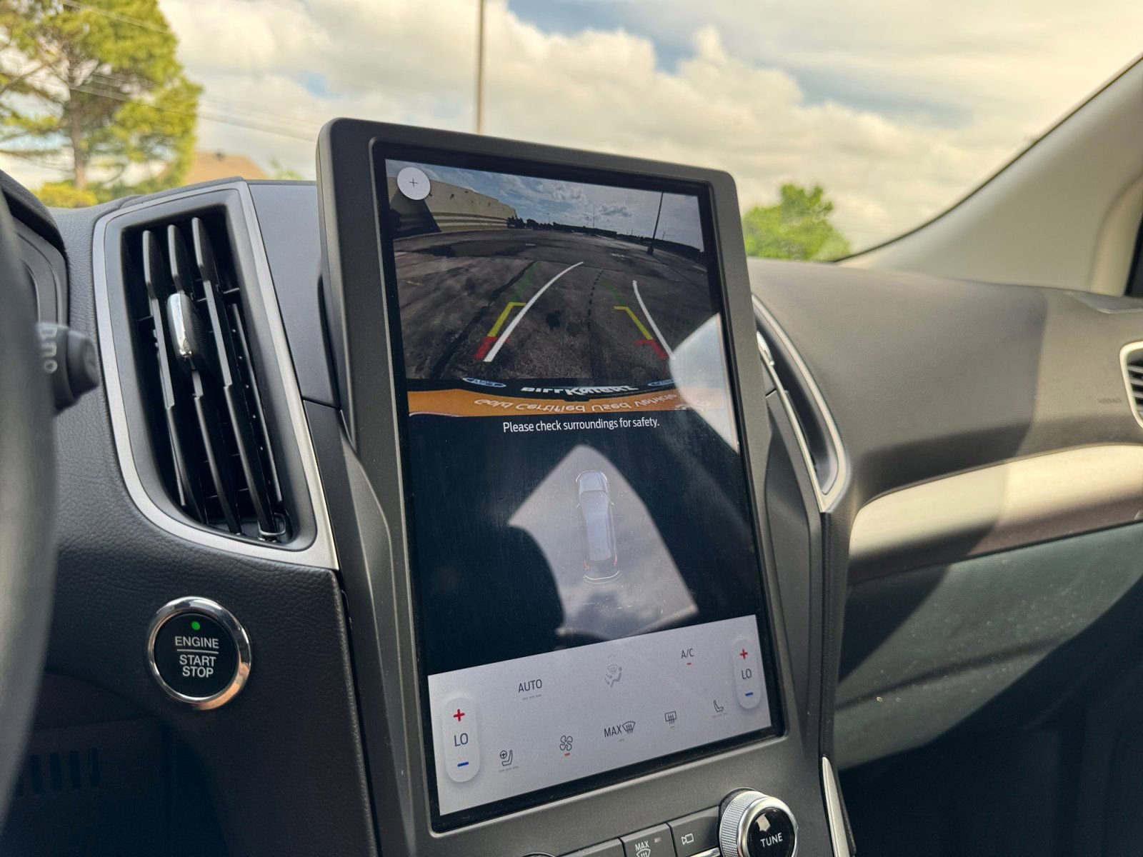 Used 2024 Ford Edge SEL w/ Convenience Package image 28