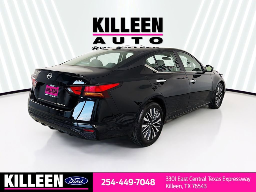Used 2024 Nissan Altima 2.5 SV image 8