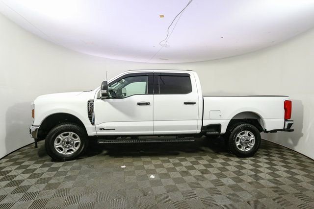 Used 2025 Ford F350 XLT image 6
