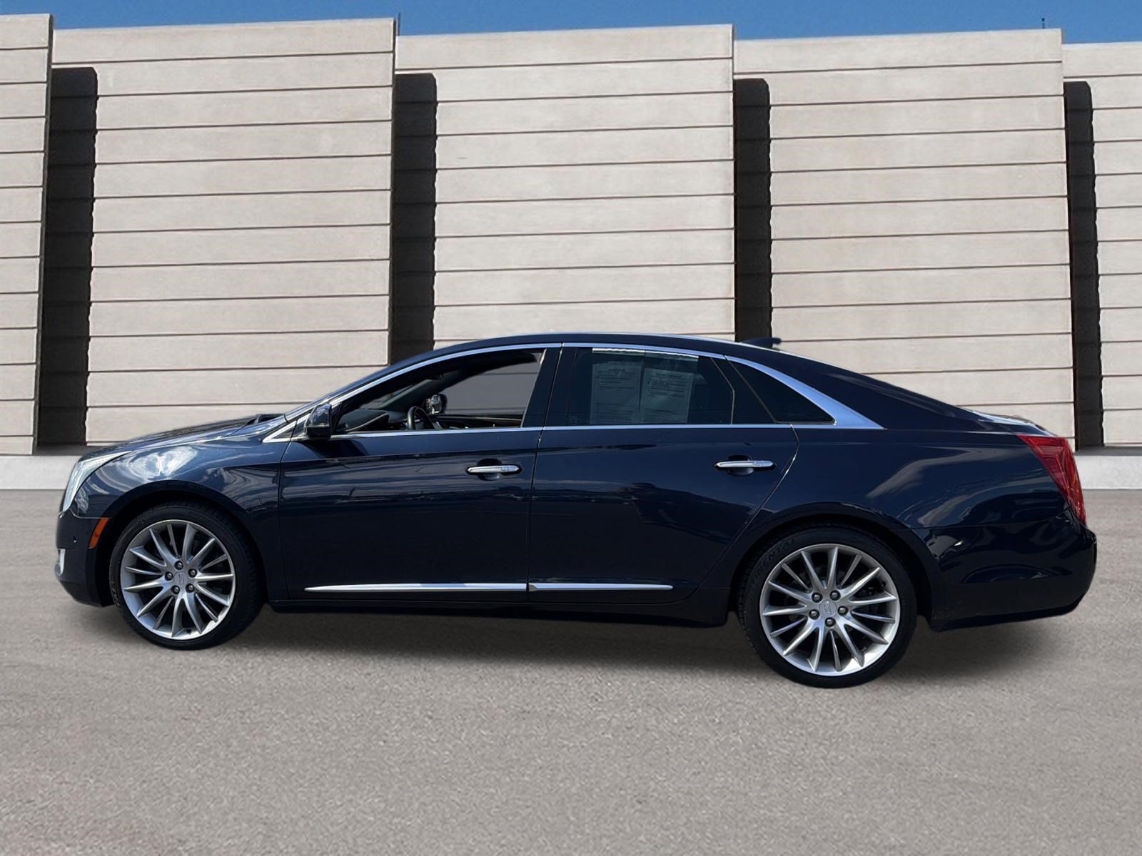 Used 2016 Cadillac XTS Platinum FWD image 2
