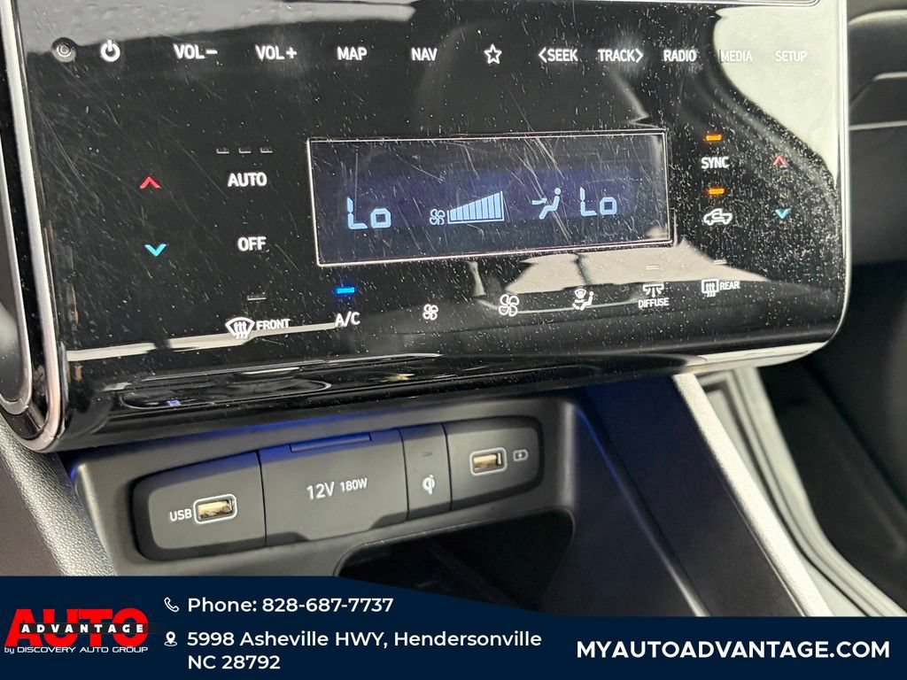 Used 2022 Hyundai Santa Cruz Limited AWD/4WD image 16