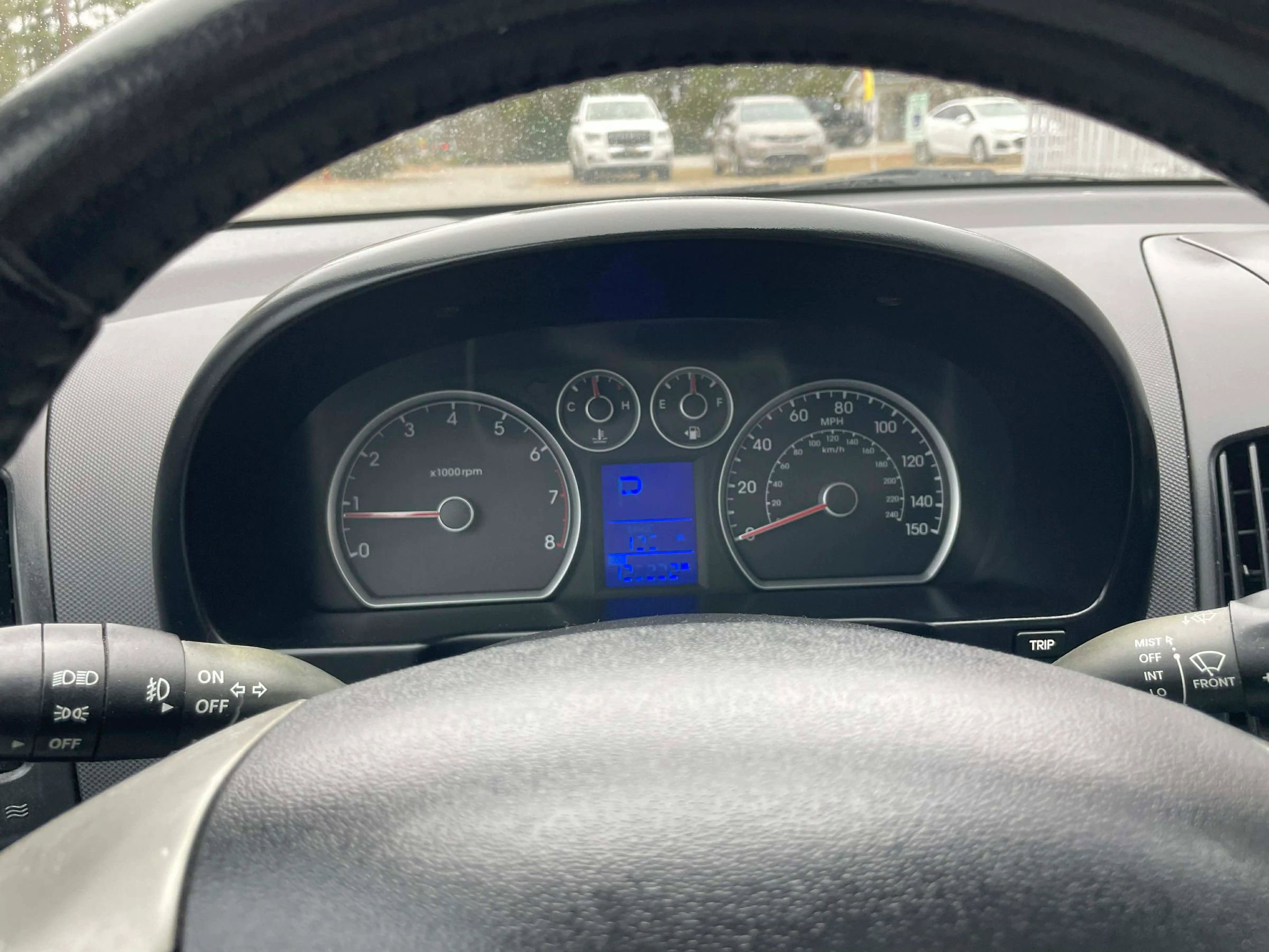 Used 2009 Hyundai Elantra w/ Premium-Sport Pkg 2 image 15