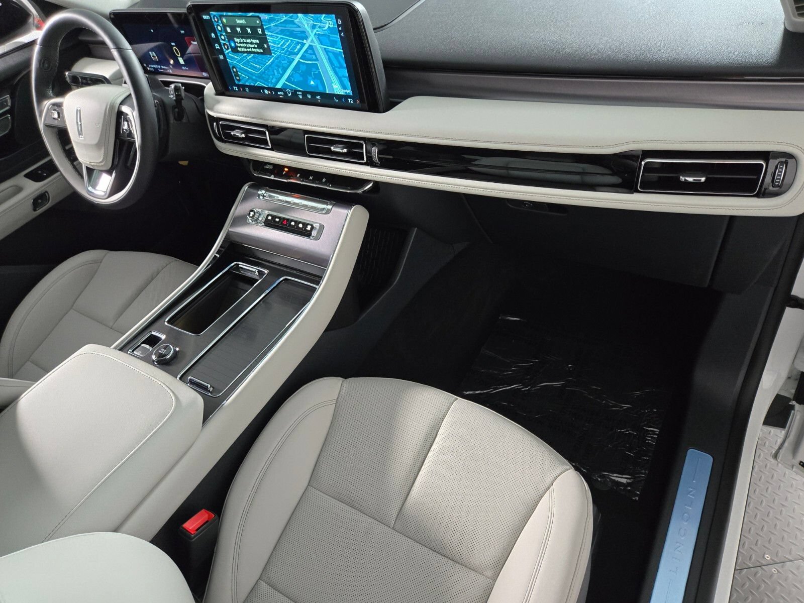 New 2026 Lincoln Aviator AWD image 23