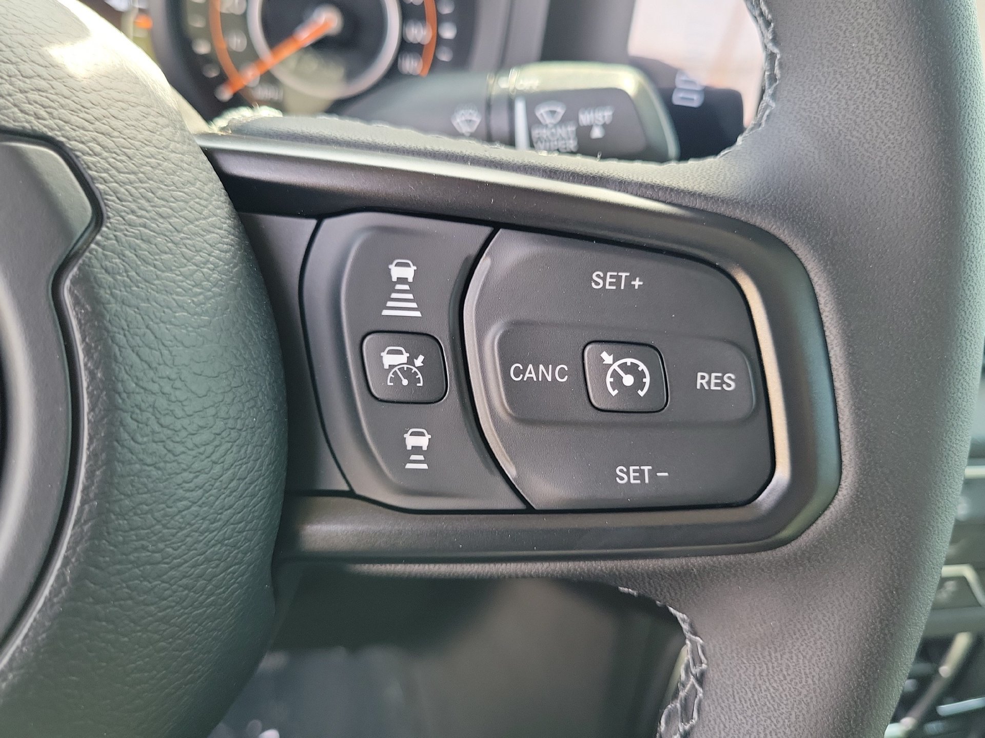 New 2026 Jeep Gladiator Sport AWD/4WD image 6