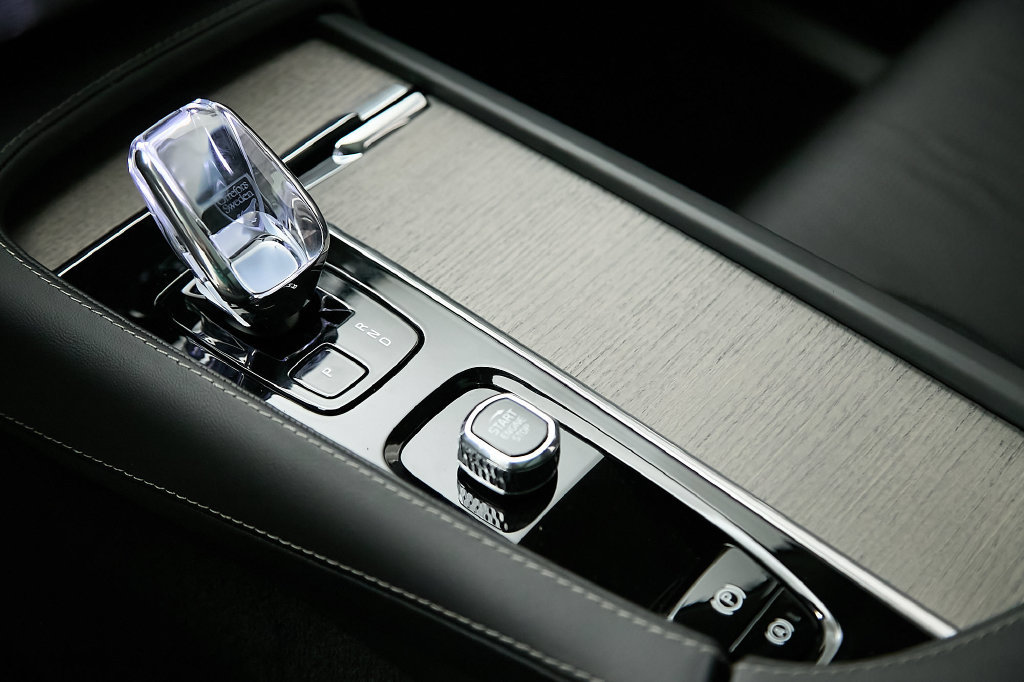 Certified 2023 Volvo XC90 T8 Ultimate w/ Protection Package AWD/4WD image 19