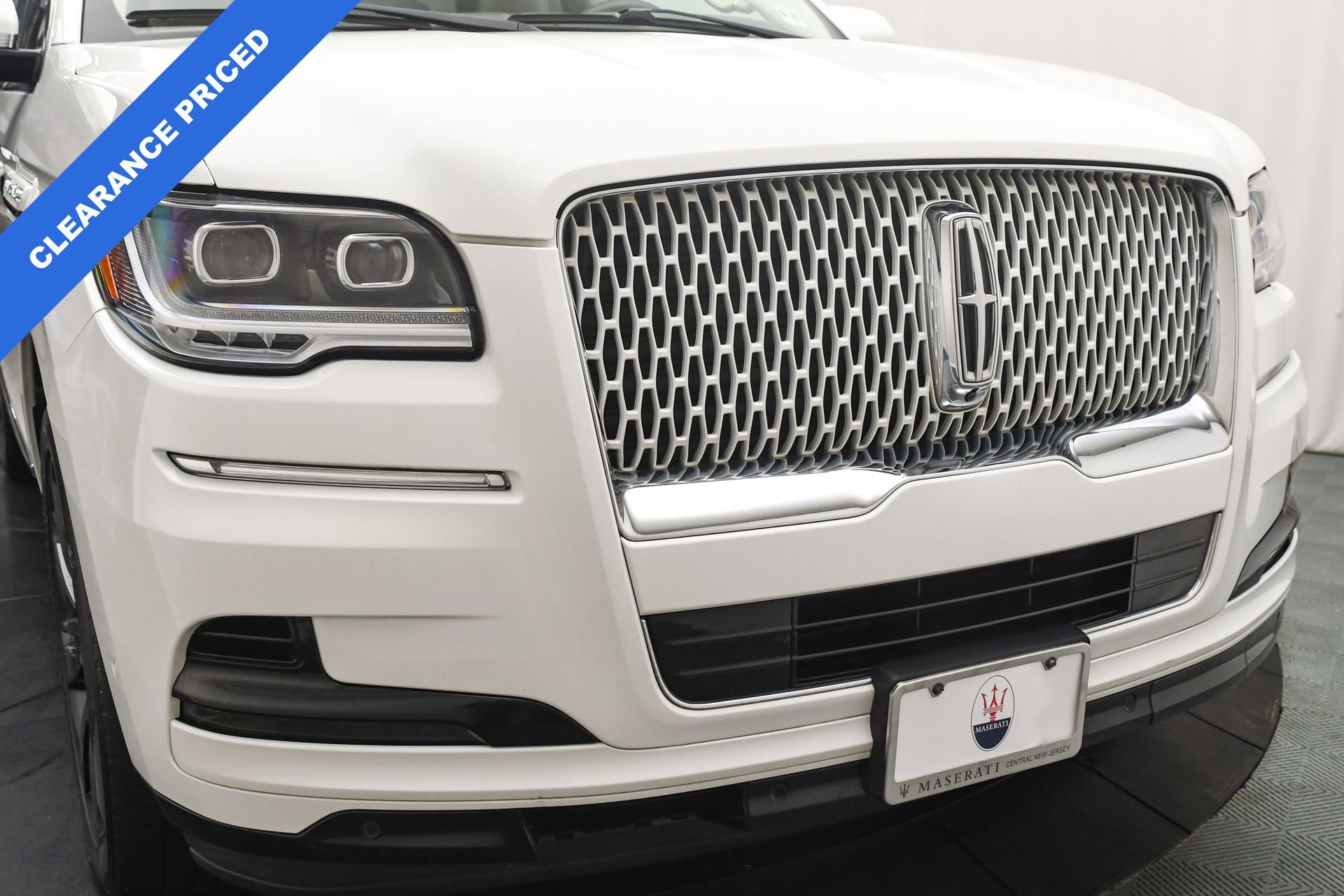 Used 2022 Lincoln Navigator Reserve image 28