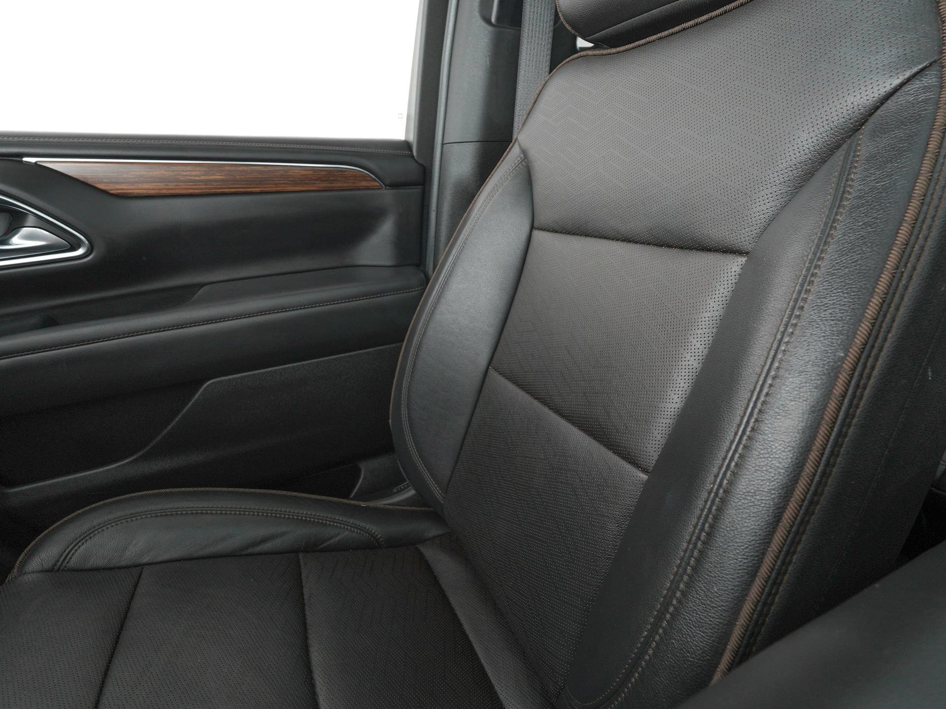 Used 2023 Chevrolet Tahoe High Country w/ Premium Package RWD image 30