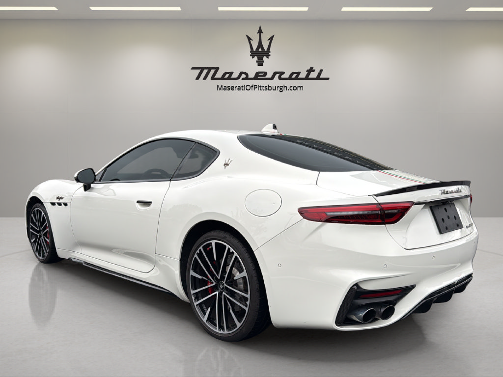 Used 2024 Maserati GranTurismo Trofeo AWD/4WD image 7
