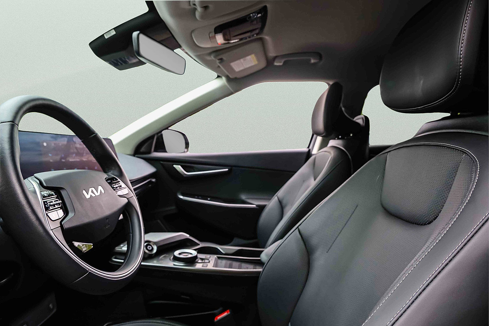 Certified 2024 Kia EV6 Wind w/ Wind Technology Package AWD/4WD image 9
