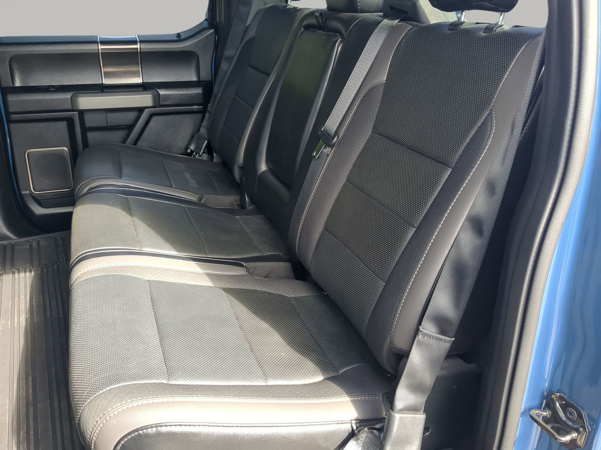 Certified 2020 Ford F150 Raptor w/ Equipment Group 802A Luxury image 46