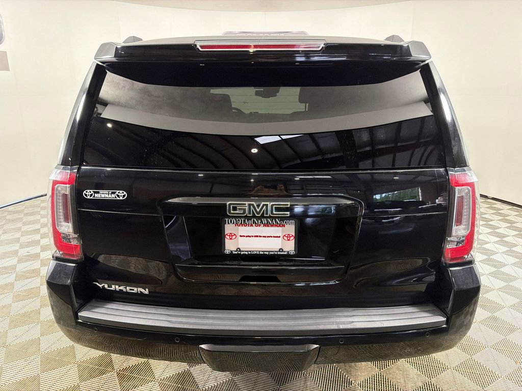 Used 2019 GMC Yukon SLT w/ Graphite Performance Edition AWD/4WD image 6