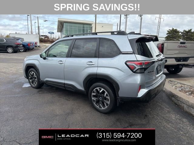 Used 2025 Subaru Forester Premium image 3