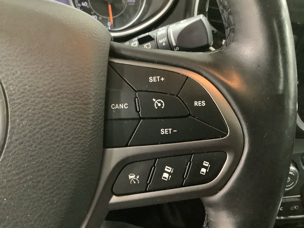 Used 2021 Jeep Cherokee Limited image 14