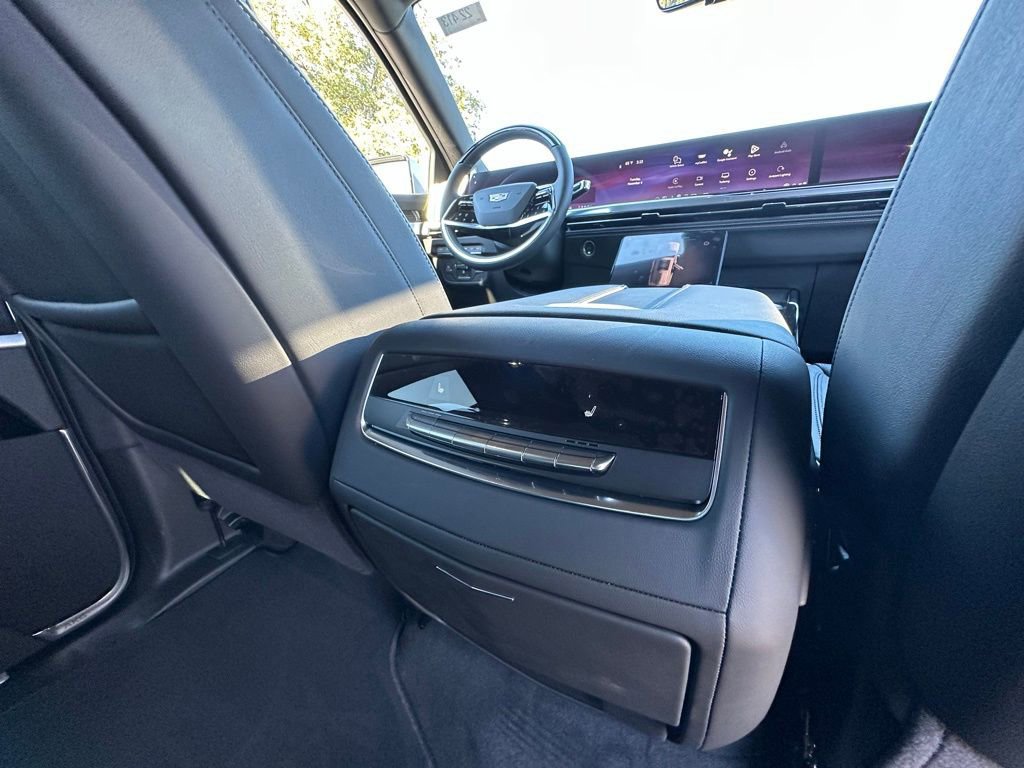 New 2026 Cadillac Escalade ESV Luxury w/ Touring Package image 30