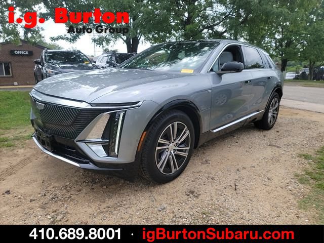 Used 2025 Cadillac Lyriq Luxury RWD image 3