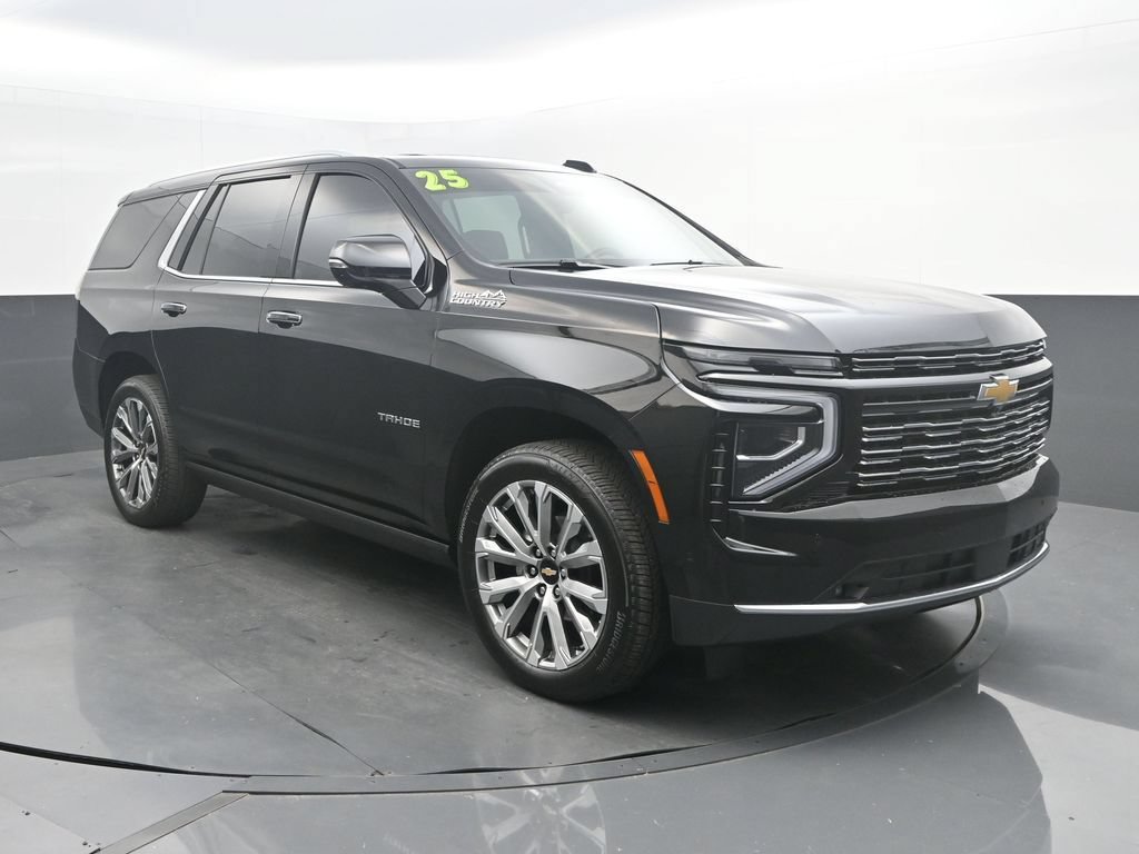 Used 2025 Chevrolet Tahoe High Country AWD/4WD image 9