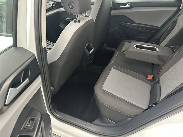 Used 2023 Volkswagen Taos S image 21