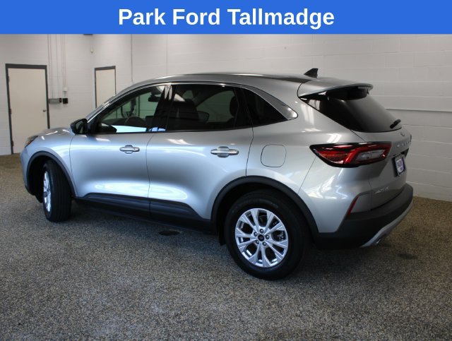 Used 2024 Ford Escape Active FWD image 2