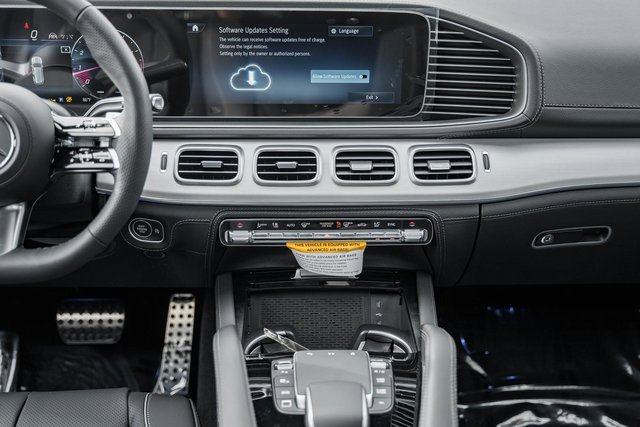 New 2026 Mercedes-Benz GLS 580 4MATIC image 22