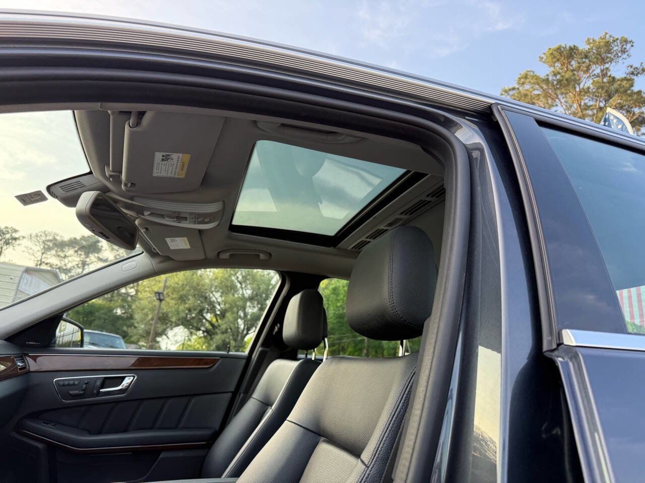 Used 2011 Mercedes-Benz E 350 BlueTEC Sedan image 14