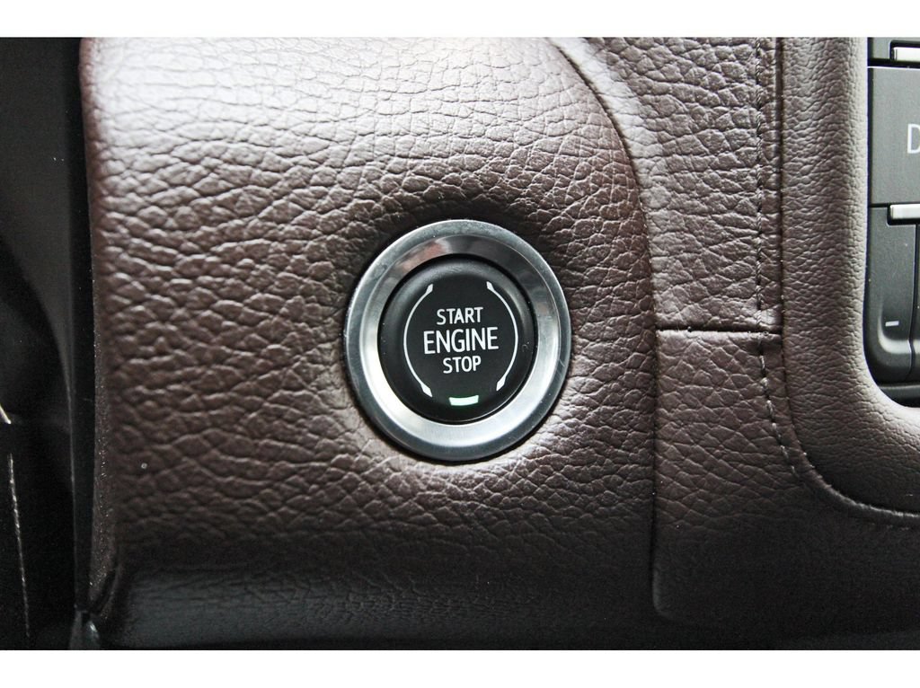 Used 2022 GMC Yukon Denali AWD/4WD image 18