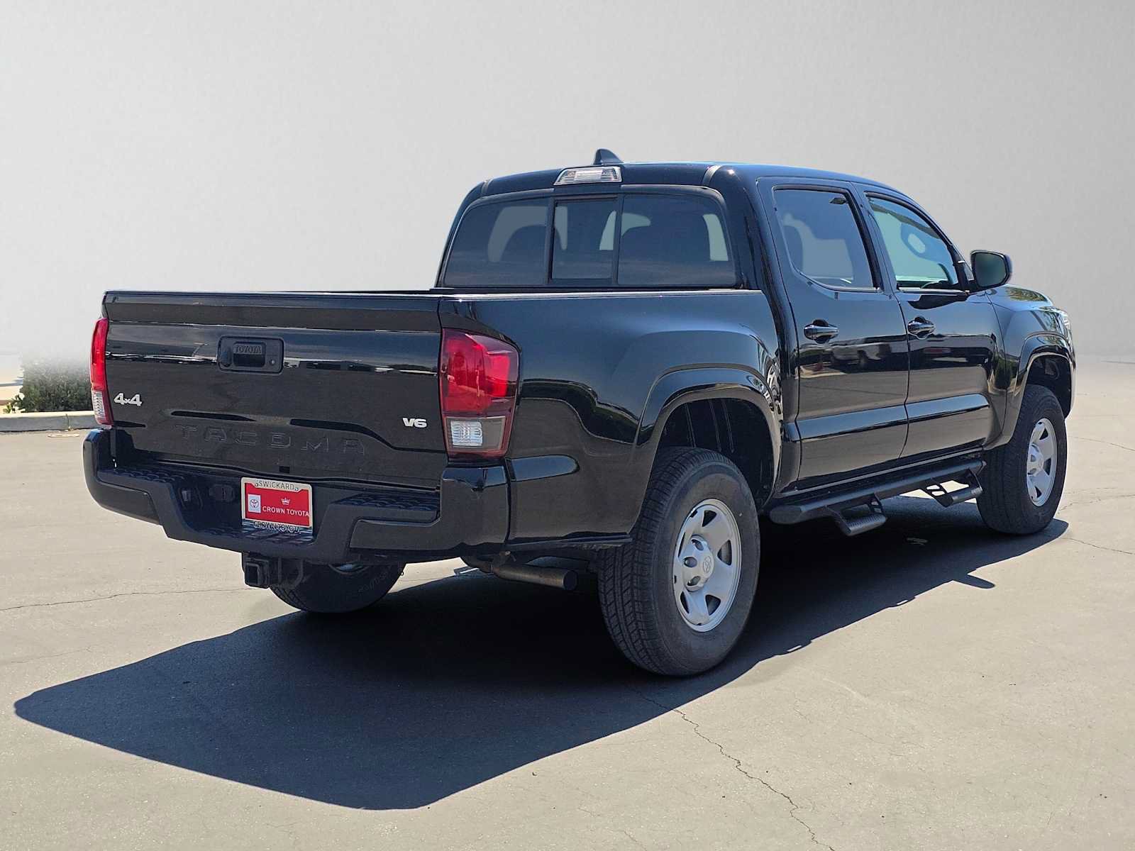 Used 2023 Toyota Tacoma SR AWD/4WD image 3