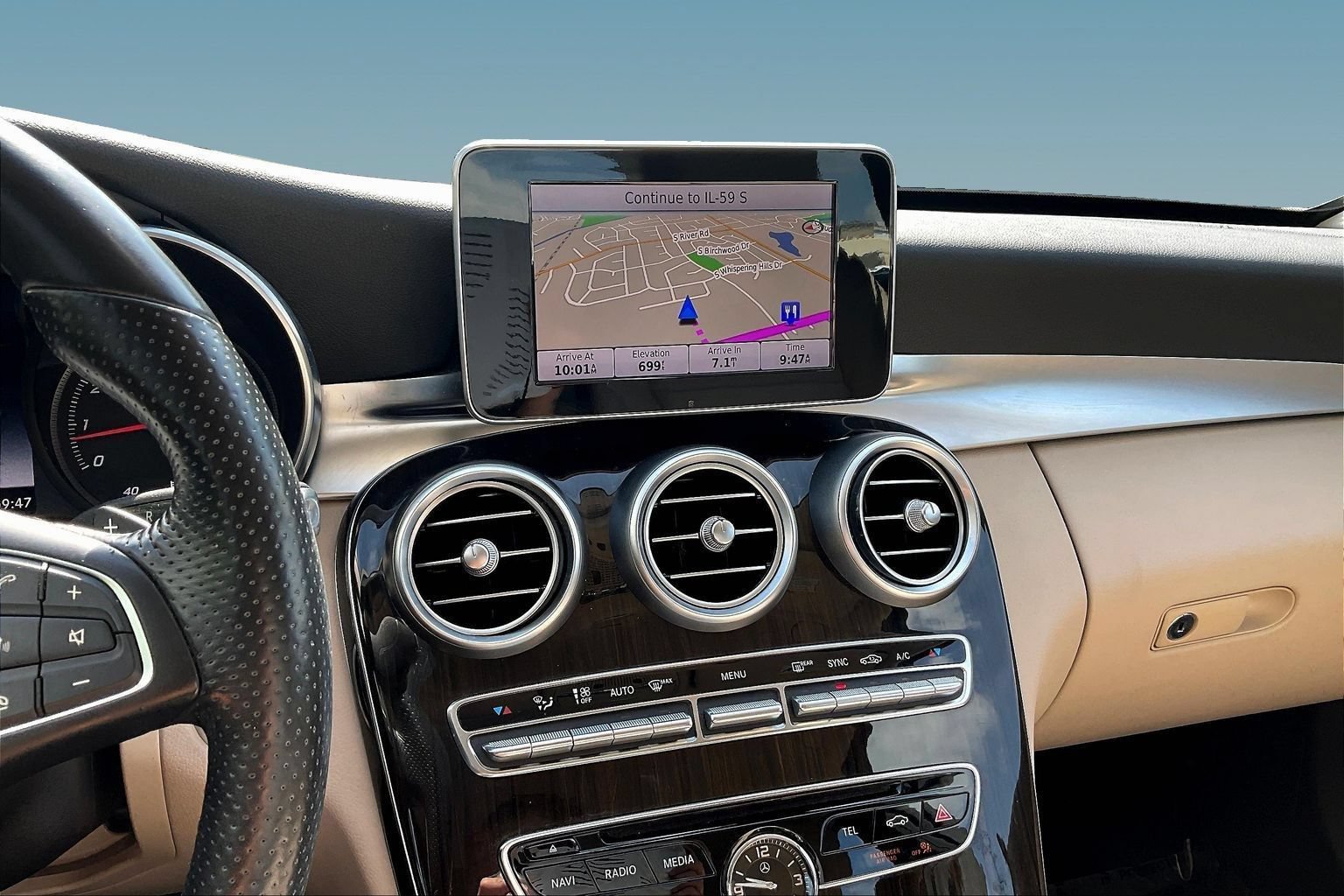 Used 2015 Mercedes-Benz C 300 4MATIC Sedan image 9