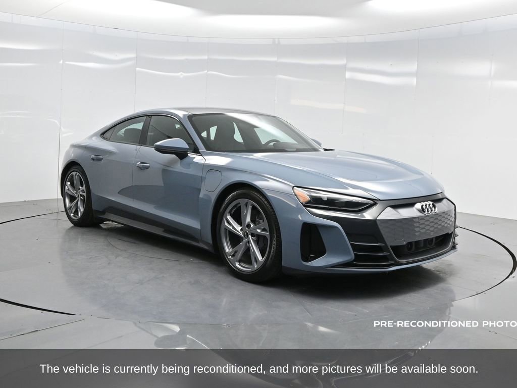 Used 2022 Audi e-tron GT Premium Plus image 39