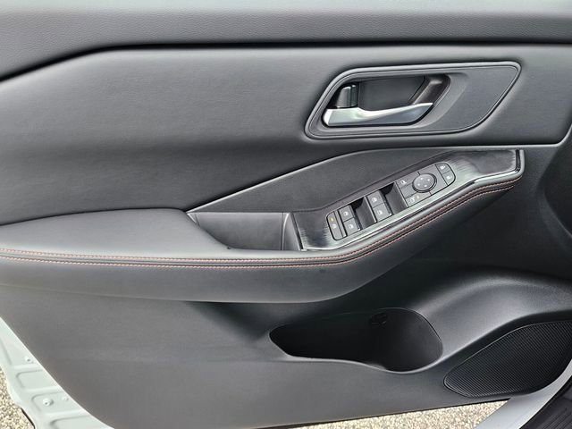 New 2026 Nissan Rogue SV image 28