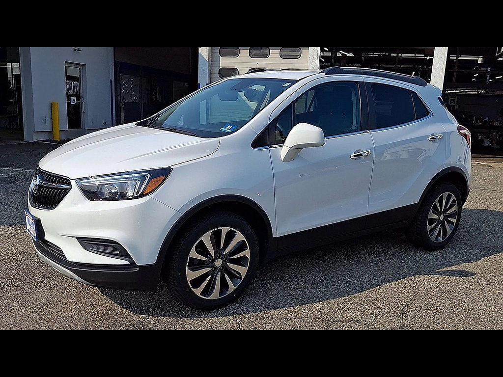Certified 2021 Buick Encore Preferred w/ Safety Package AWD/4WD image 4