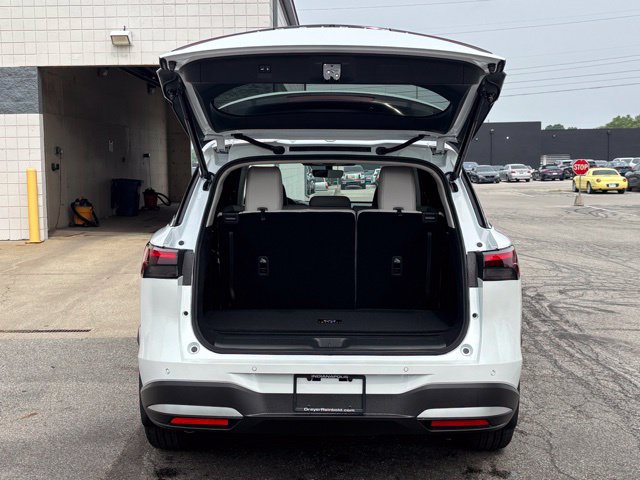 New 2027 INFINITI QX60 Luxe w/ Cargo Package AWD/4WD image 31