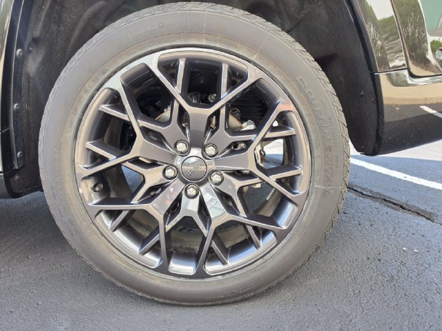 Used 2024 Jeep Grand Cherokee Summit AWD/4WD image 11