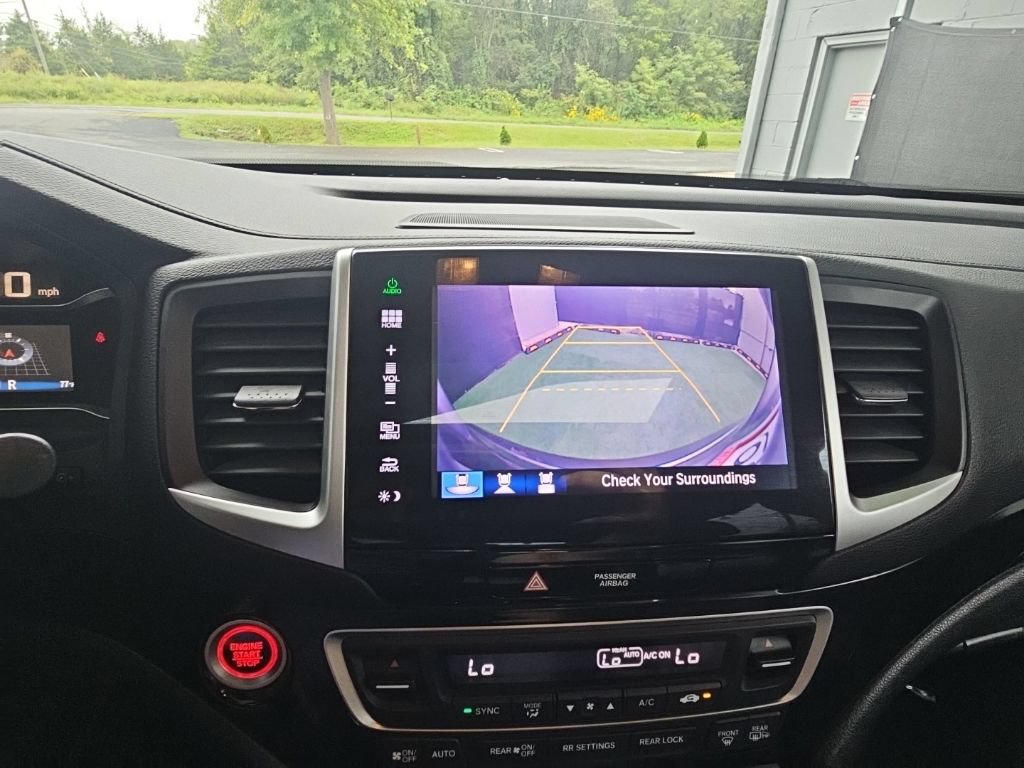 Used 2016 Honda Pilot Touring image 26