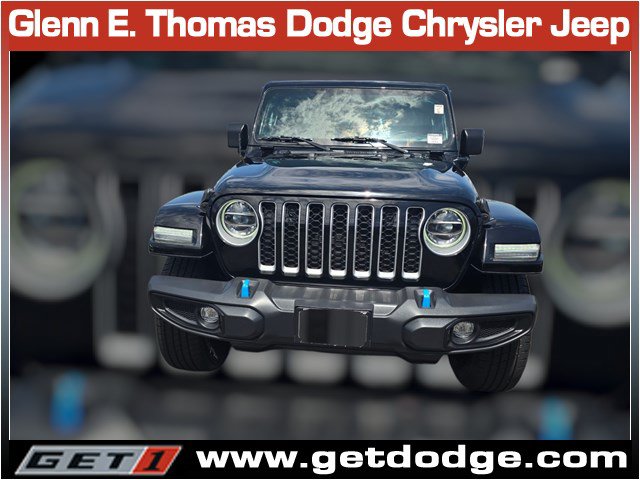 Certified 2022 Jeep Wrangler Unlimited Sahara w/ Safety Group AWD/4WD image 2