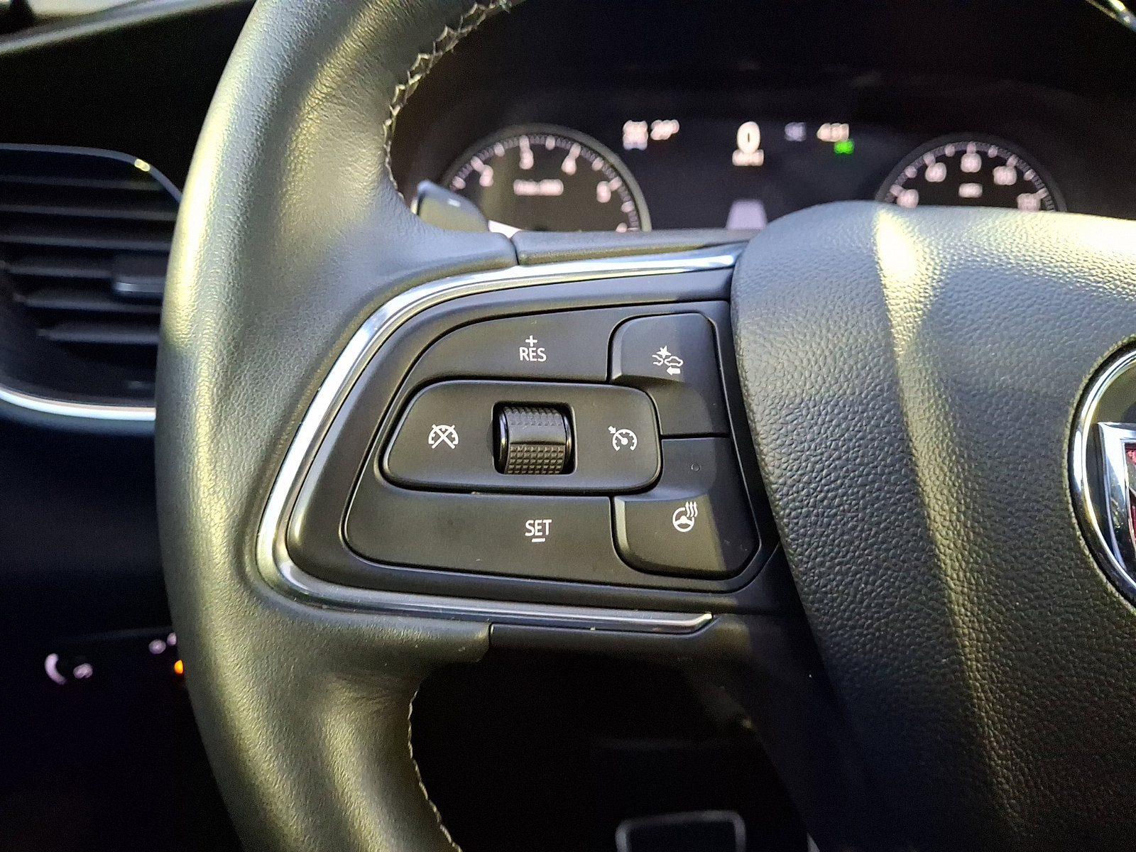 Certified 2023 Buick Envision Essence w/ Sport Touring Package image 22