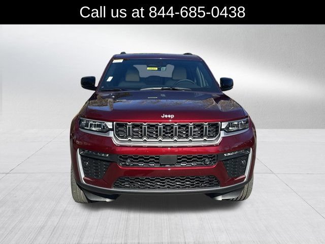 New 2026 Jeep Grand Cherokee Limited w/ Luxury Tech Group II RWD image 2