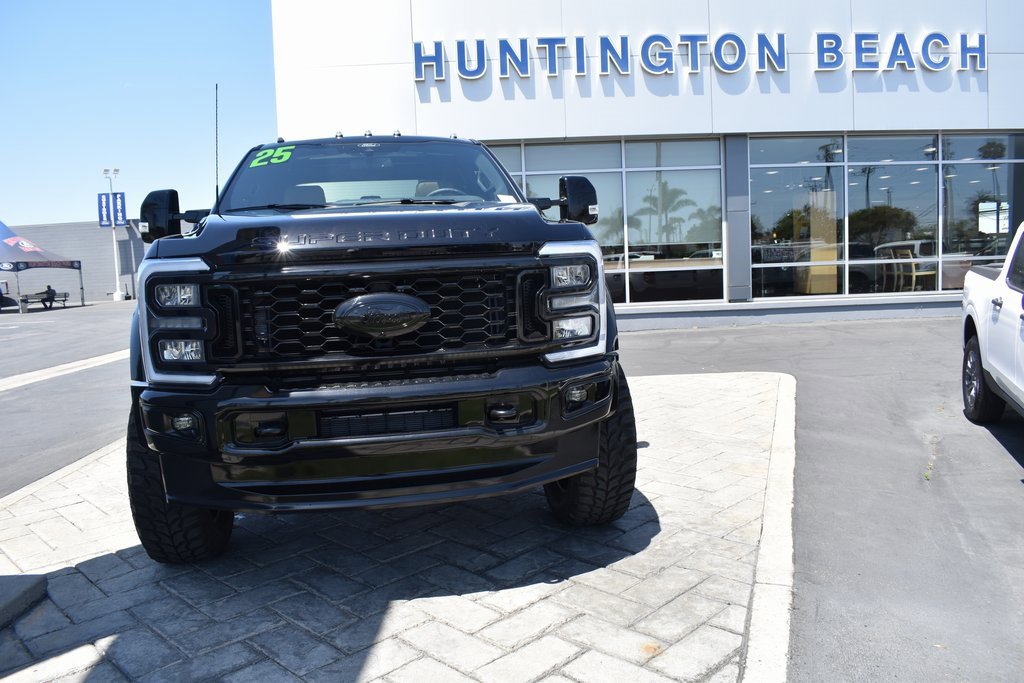 Used 2025 Ford F450 Lariat w/ FX4 Off-Road Package image 33
