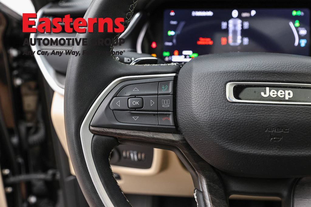 Used 2024 Jeep Grand Cherokee Limited 4xe AWD/4WD image 15