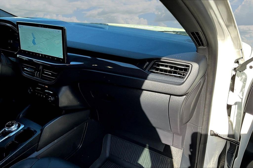 Used 2025 Ford Escape ST-Line Elite w/ Premium Technology Package image 28