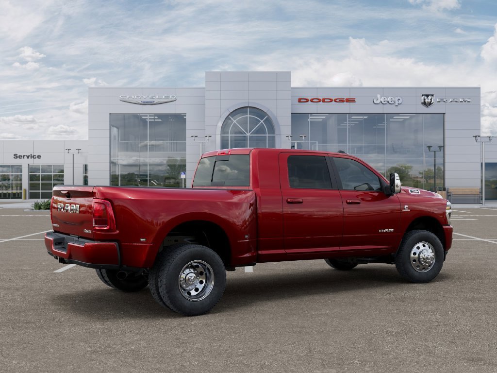 New 2026 RAM 3500 Laramie AWD/4WD image 4