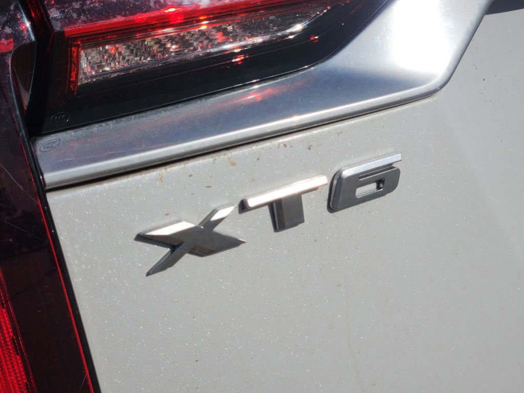 Used 2020 Cadillac XT6 Premium Luxury image 14